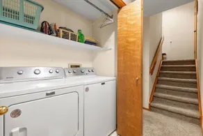 Lovely 3 bedroom Mountain side home with Den! Easy access to bike bath and only 5 blocks to Main Street, Frisco. - Image 2