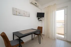 One bedroom apartment with balcony and sea view Novalja (Pag) (A-6317-d) - Image 4