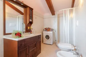 Apartment 'La Loggia' with Shared Pool, Shared Terrace and Wi-Fi - Image 2