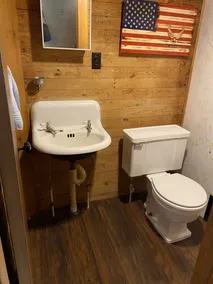 Discover serenity in Wisconsin- stay at our spacious 4-bedroom cabin - Image 3
