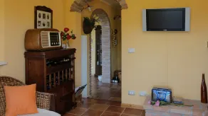 4 Bedroom Villa with Private Pool, Fantastic Views, in an Olive Grove - Image 2