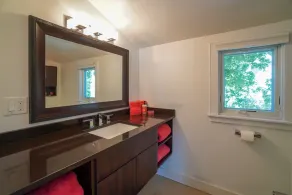 #CozyBluffs #OakBluffs #EastChop 1 BD, 1.5 bath home-Walk to Town-Ferries-Beach! - Image 4