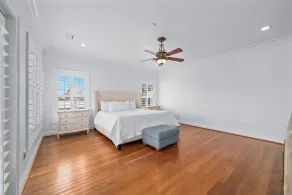 LUXURY, SINGLE SIDE OF DUPLEX, PRIVATE NEIGHBORHOOD, WATERFRONT, POOL! - Image 5