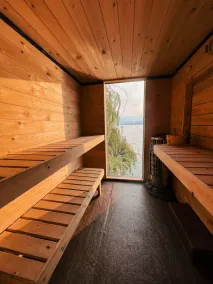 Private Lakefront Beach House off Naramata Bench with sauna and hot tub - Image 3