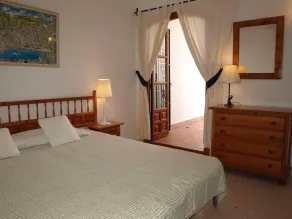 Lovely villa in the relaxing urbanisation of San Juan de Capistrano - Image 5