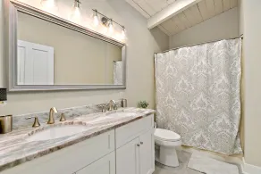Absolutely Stunning 5 BR 5 BA Canal Front Home - You'll Never Want to Leave! - Image 5