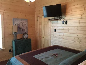 Crooked Creek Ranch Cabin 5 - Image 4