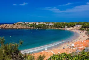 Apartment 'En Arenal En Castell' with Sea View, Shared Pool and Wi-Fi - Image 4