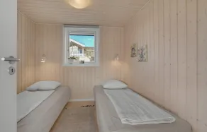 3 Bedroom Cozy Home In Haarby - Image 5