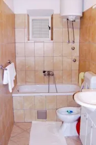 Apartamento para dos personas en la playa Viganj, Peljesac (A-633-c) - Image 2