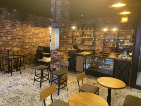Piano Hotel - Image 5