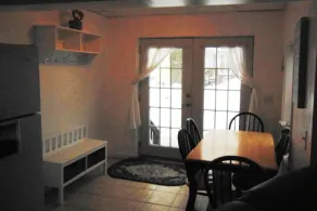 2 Bedroom House - Clean And Cozy - Image 5