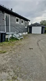 The grey house - Image 2
