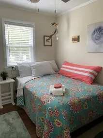 COZY COMFORT between the bay and the ocean. - Image 4