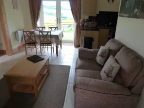 Delightfully Peaceful Cottage - Image 5