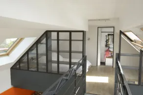 Maison en Pierres Avec Terrasse et Jardin - Image 2