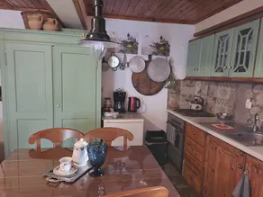 Traditional farmhouse - Image 4