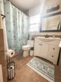 New Listing - Private 3 bed, 2 bath home with large, fenced in backyard - Image 2