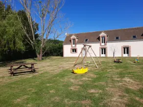 Casa rural con piscina privada y sala de juegos en plena campaña de Danzé - Image 2