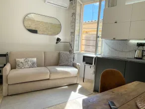 appartement pour 3 refait à neuf au coeur du vieil Antibes - Image 4