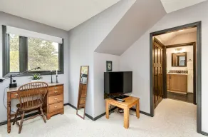 Alleman North Condominium 3 Bedroom condo - Image 2