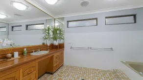 Malibu Crescent Head - Image 2