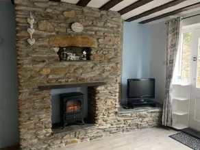Pretty cottage sleeps 5 in country estate close to beaches with heated pools - Image 5