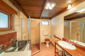 Grampians Pioneer mudbrick Cottage - Image 2