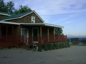 HILL TOP BED & BREAKFAST - Image 3