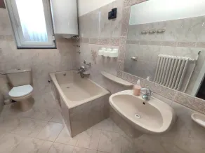 Holiday home with terrace and air conditioning - Image 4
