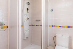 Vacation Home \"Mes Blanc\" Near the Beach with Sea View, Balcony & Terrace - Image 3