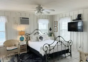 Little Bay Club by Miss Kitty’s - Image 4
