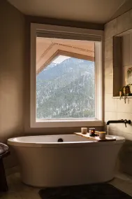 Casa de Cristal-Epic Views-HotTub-Sauna-Sleeps 10-Luxury Linens-Stocked Kitchen - Image 5