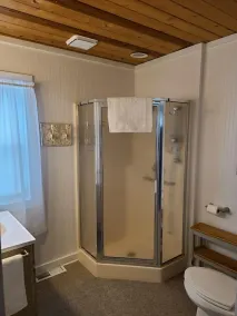 Dragonfly Cottage: A Summer Haven in the Keweenaw Peninsula - Image 2