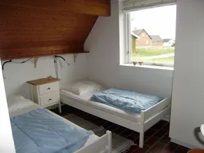 Vorupør. 110m2 nice holiday house located very near the North Sea. Internet - Image 3