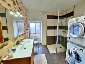 Charming Countryside Getaway-3BR, Fireplace, Fibre WiFi, Near River & Trails - Image 2