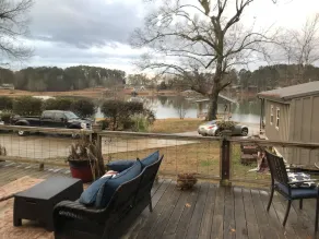 Waterfront ramp and boat dock - Image 4