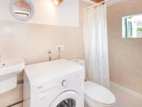 Smuk privat feriebolig for 4 gæster med klimaanlæg, privat pool, TV, terrasse og kæledyr tilladt - Image 3