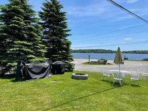 2nd story lake view, private deck- close to Scranton, Honesdale & Elk Mountain!  - Image 5