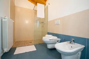 Franklin House with Private Garden - Happy Rentals - Image 3