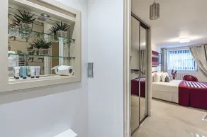 Apartment in Canary Wharf - Image 5