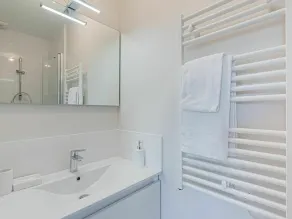 Schönes alleinstehendes Ferienhaus für 6 Personen mit  W-LAN, TV und Terrasse - Image 3