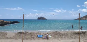 Apartment with swimming pool and beaches 8 mns away - Image 2