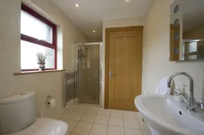 Luxurious Retreat on the Wild Atlantic Way - Image 3