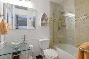 Hus med havsutsikt - Image 3