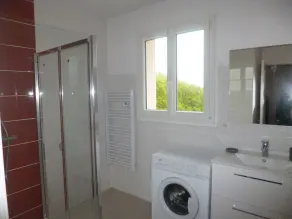 APPARTEMENT DANS MAISON - Image 2