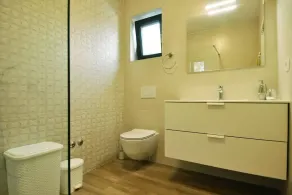 Modern Villa with 4 bedrooms and pool near Pula - Image 2