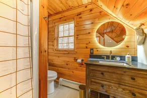 Modern Comforts Classic Cabin- Family&fish Escape! - Image 4