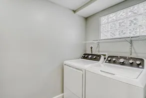 Relaxing Home with Private Pool, High-Speed WiFi, Central AC, & Washer/Dryer - Image 2