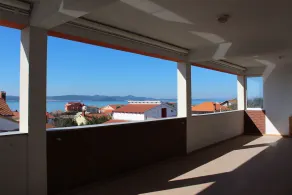 Kuca za odmor i pogledom na more za privatnu upotrebu - Image 3